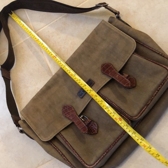 ETRO Unisex Sturdy Canvas Messenger Bag, storage, wide adjustable strap, pockets - Picture 16 of 17